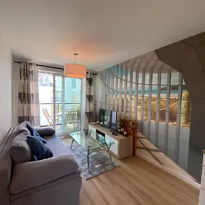 https://black-bird-apartments-swing.gdanskhotel.org